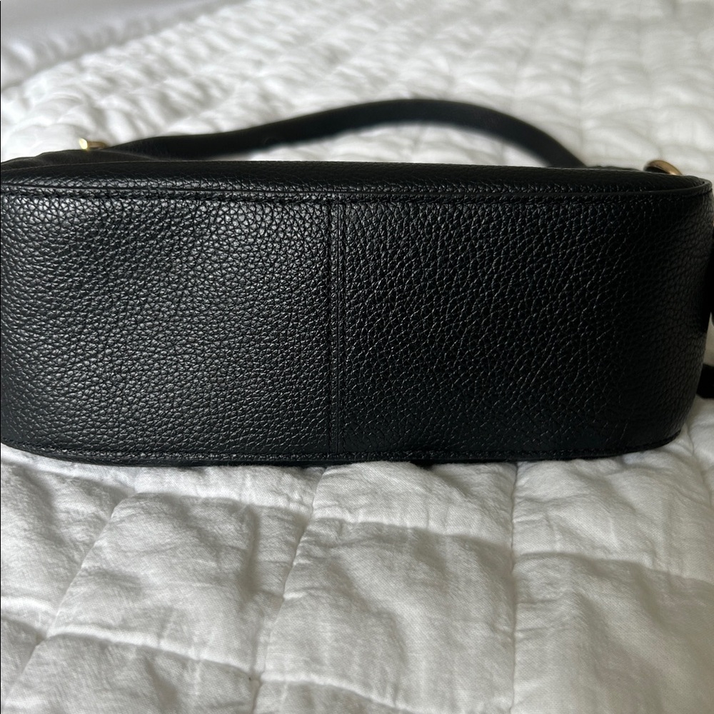 Coach Pebbled Black Leather Crossbody Camera Bag. - Picture 3 of 8